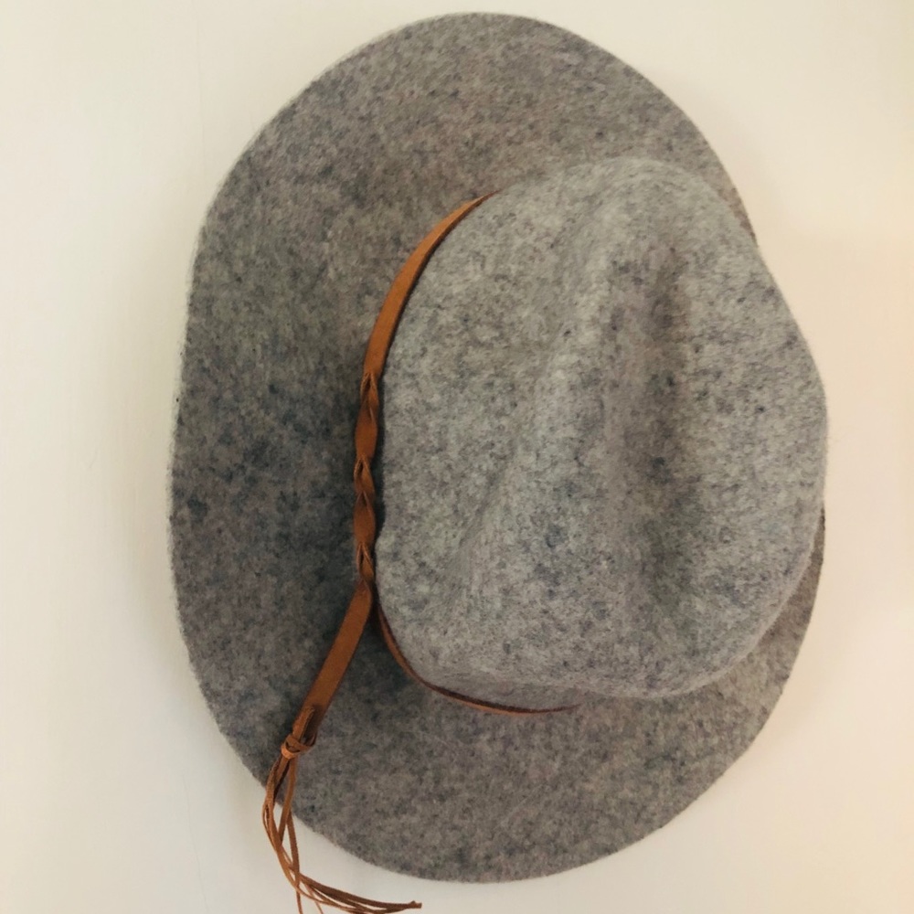 Felt hat